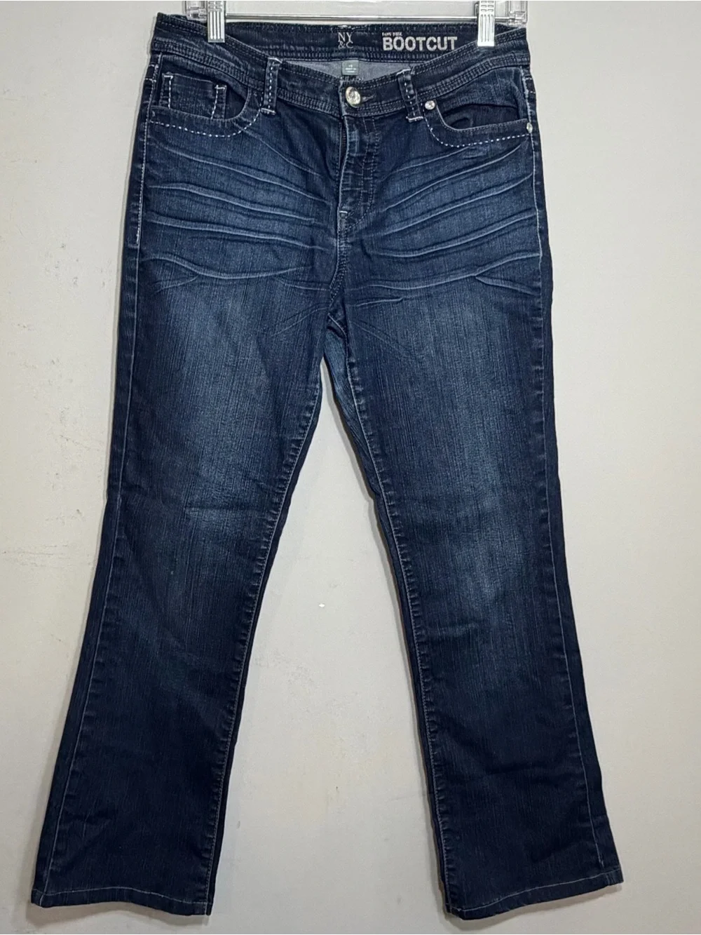 New York & Co NY&C low rise dark wash bootcut jeans size 10